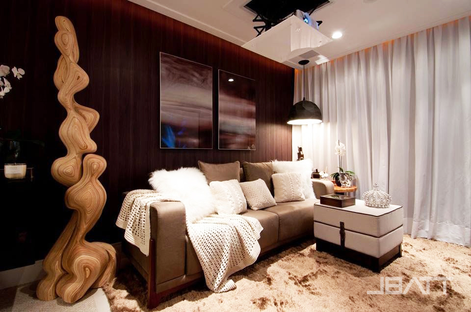 Escultura de madeira